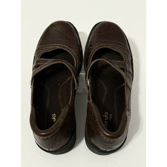 Clark Brown Mary Jane Shoes, Size 6 - Picture 3 of 7